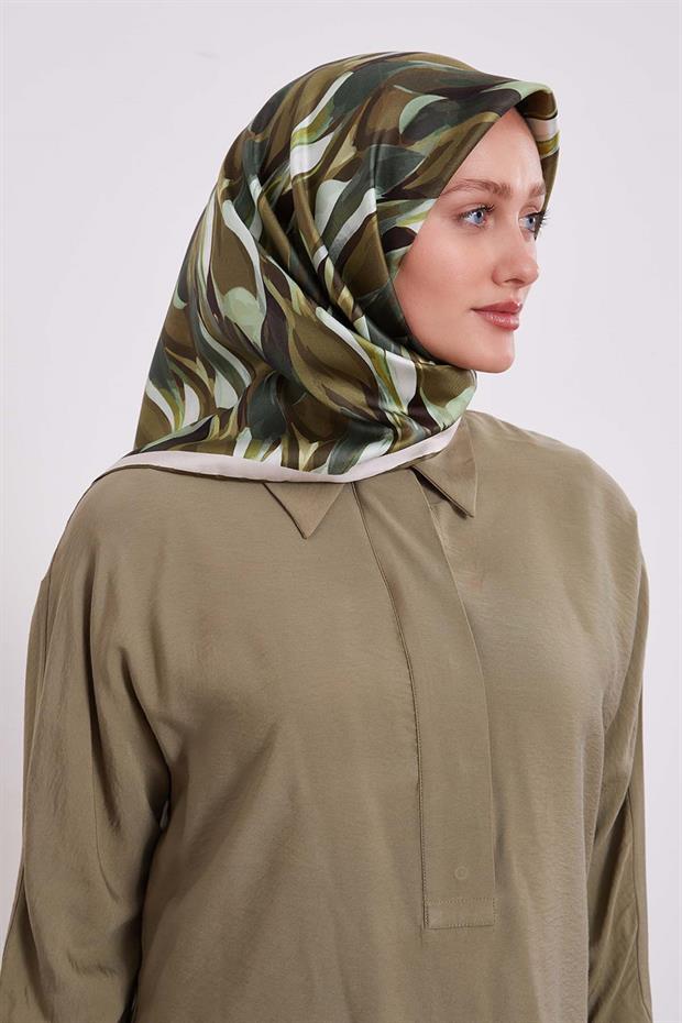 Çimen Yeşili Ebruli Desen Twill İpek Eşarp