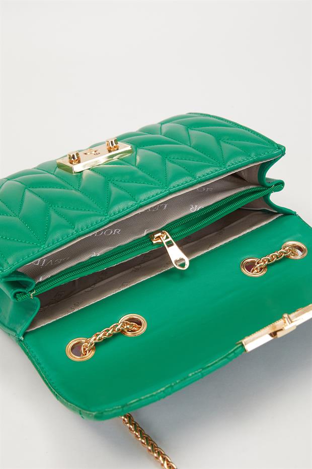 Çimen Yeşili Gold Zincirli Kapitone Omuz Çantası