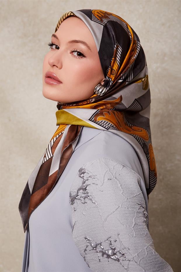 Çimen Yeşili Karışık Desen Twill İpek Eşarp