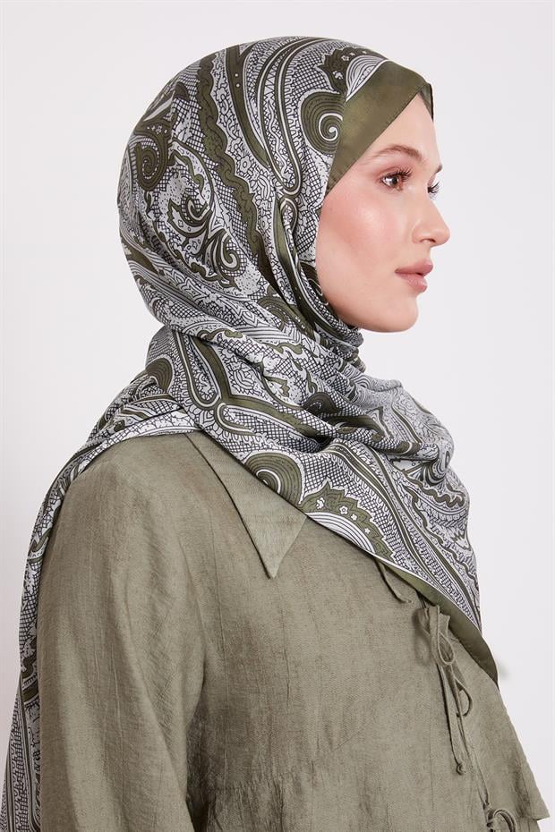 Çimen Yeşili Sarmal Hint İpeği Şal