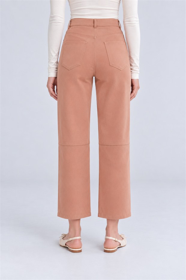 Diz Dikiş Detaylı Pantolon Camel