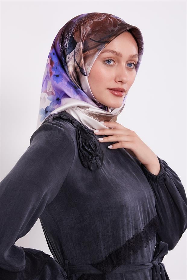 Eflatun Çiçek Desen Sura İpek Eşarp