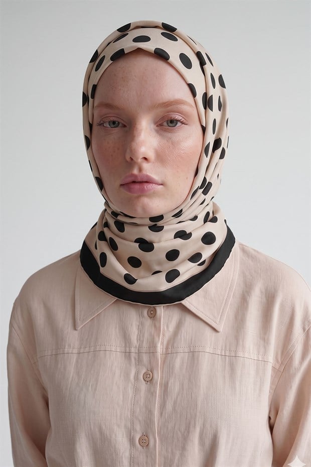 Ekru Puantiyeli Twill İpek Eşarp