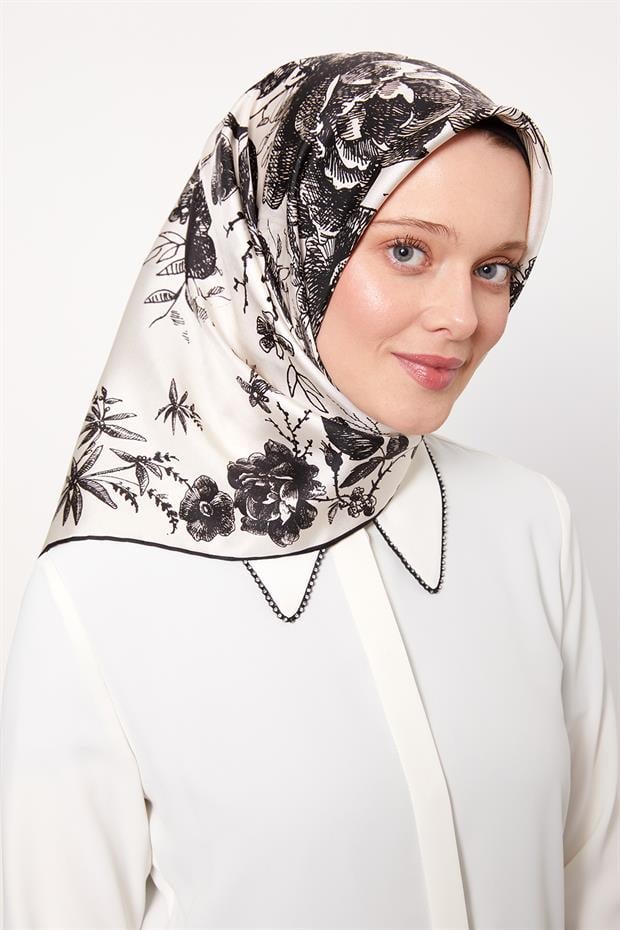 Ekru Soyut Gül Desen Twill İpek Eşarp