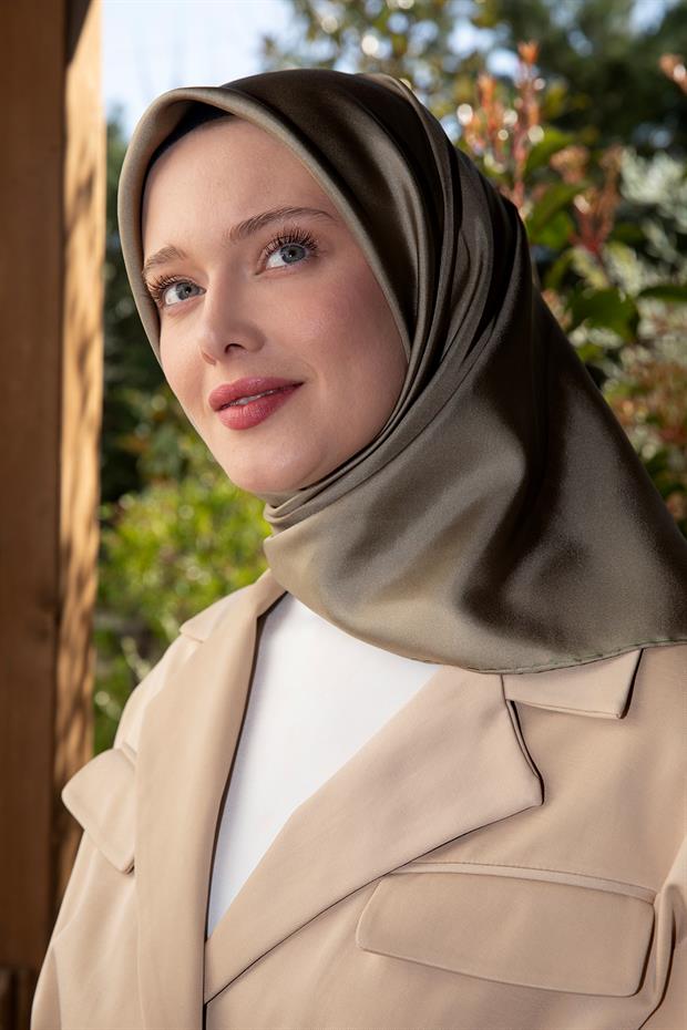 Fıstık Yeşili Çift Taraflı Twill İpek Eşarp