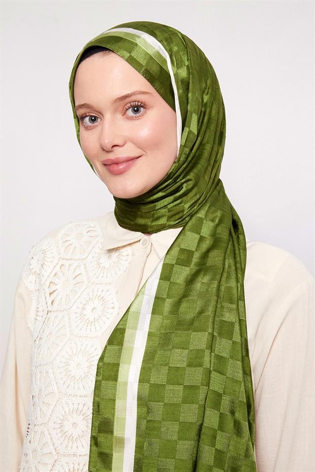 Fıstık Yeşili Çizgili Dama Desen Monogram Şal