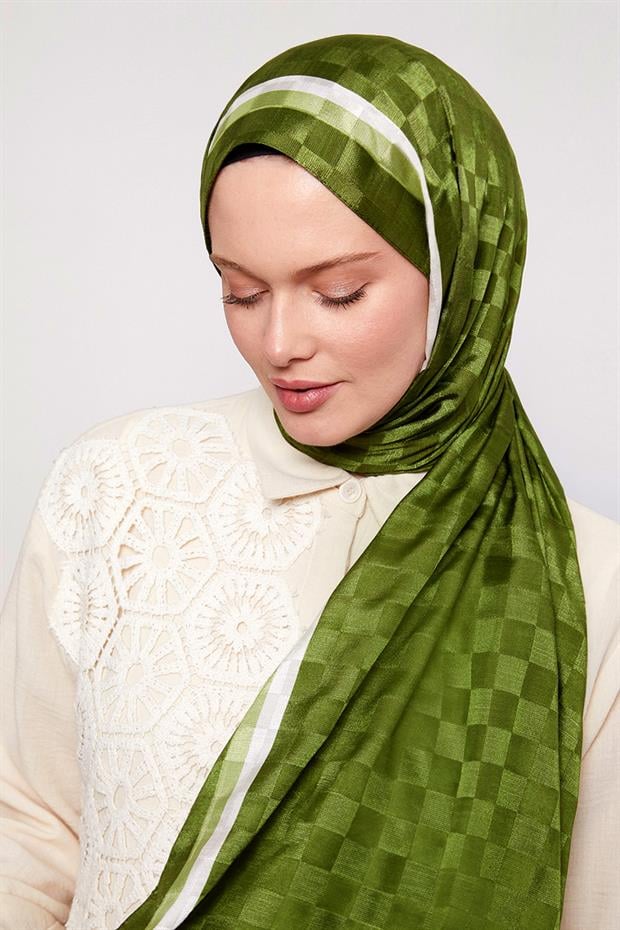 Fıstık Yeşili Çizgili Dama Desen Monogram Şal