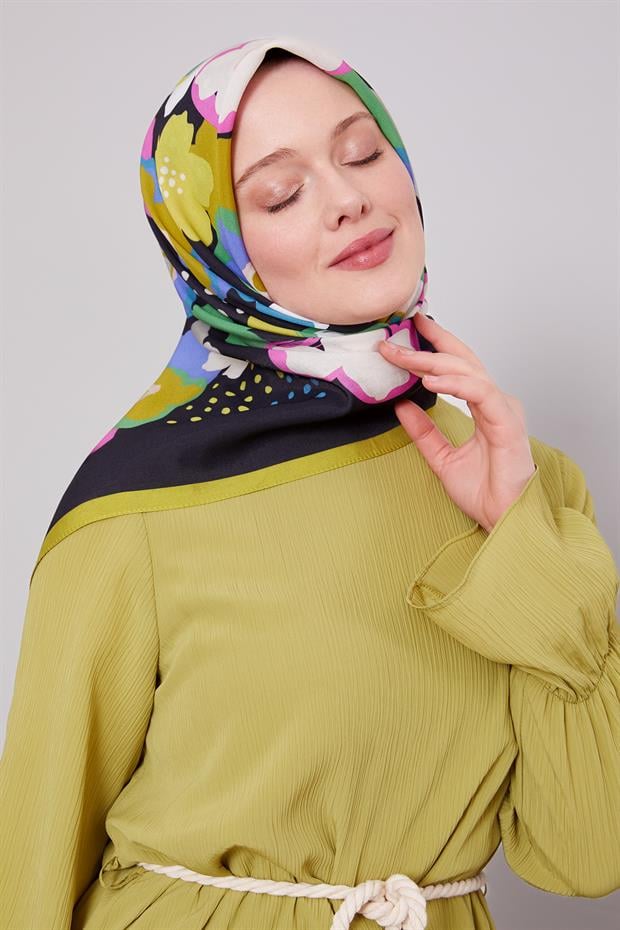 Fıstık Yeşili Soyut Çiçek Desen Aura Eşarp