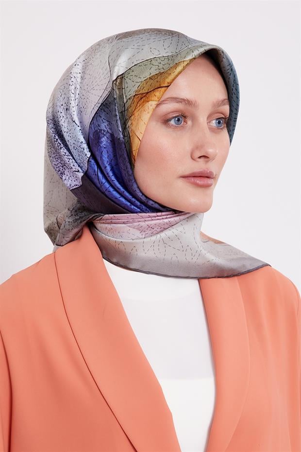 Füme Kesik Çiçek Desen Twill İpek Eşarp