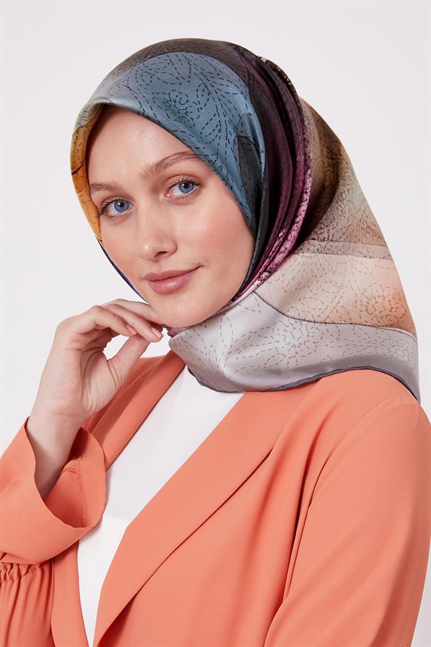 Füme Kesik Çiçek Desen Twill İpek Eşarp