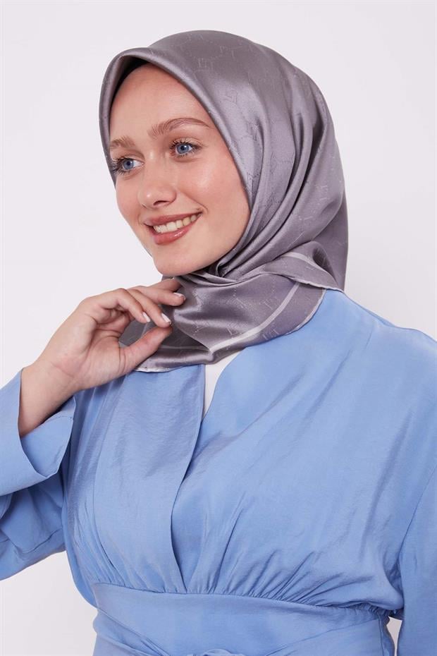 Füme Petek Desen Monogram İpek Eşarp
