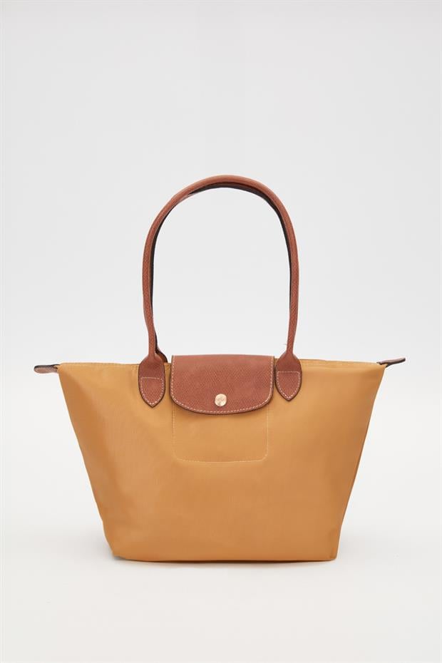 Gold Deri Kapaklı Uzun Askılı Omuz Çantası