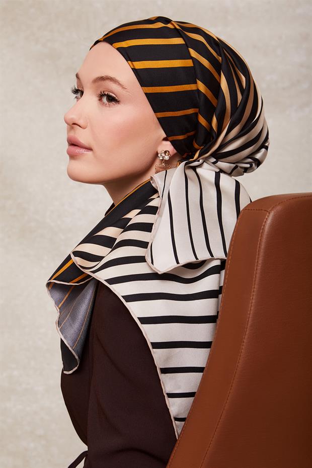 Gold Şerit Desenli Twill İpek Eşarp