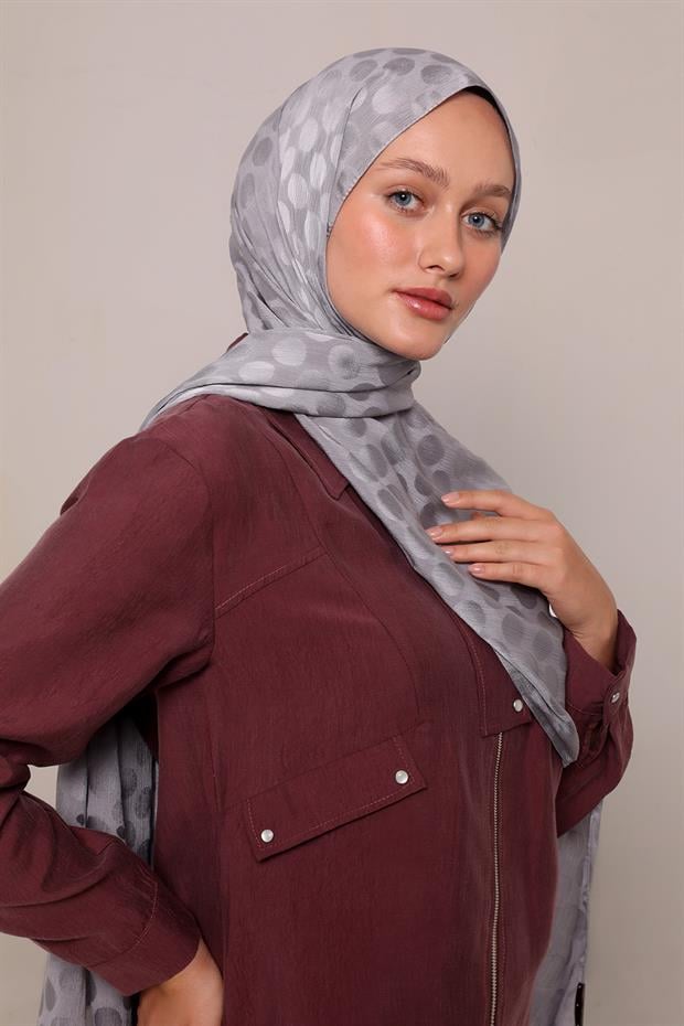 Gri Benek Desenli Jakar Capri Şal