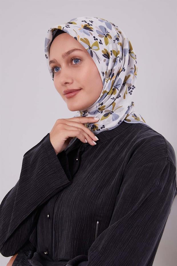 Gri Çiçek Desen Soft Eşarp