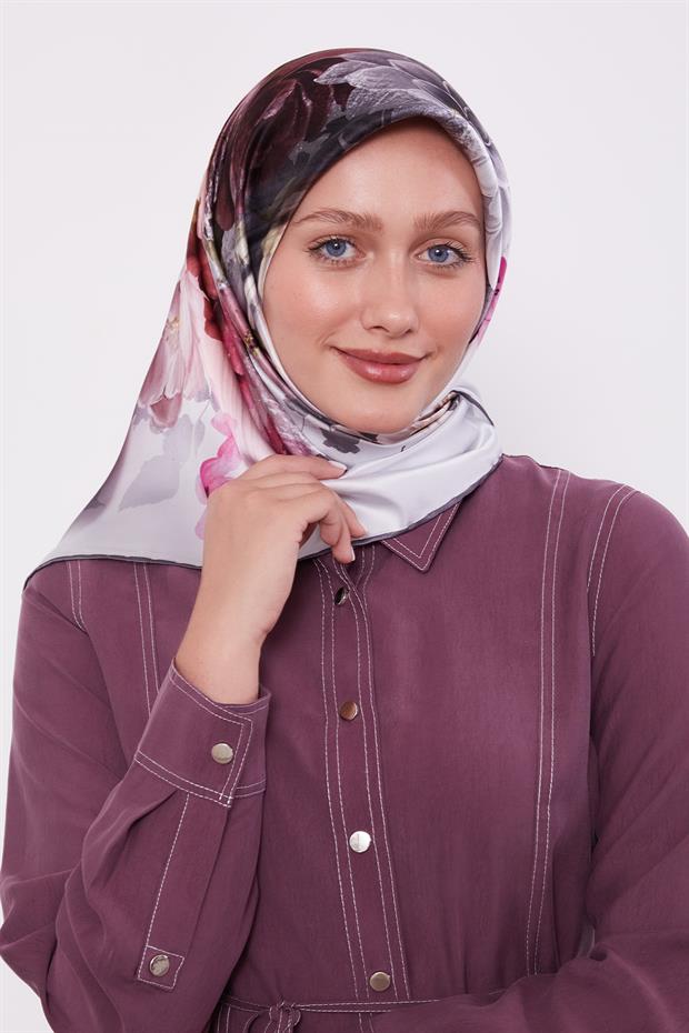 Gri Çiçek Desen Sura İpek Eşarp