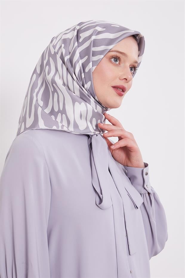 Gri Büyük Leopar Desen Twill İpek Eşarp