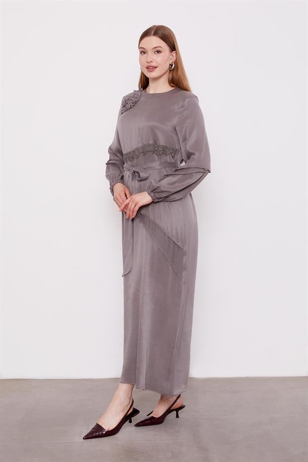 Gri Dantel Şeritli Cupra Elbise