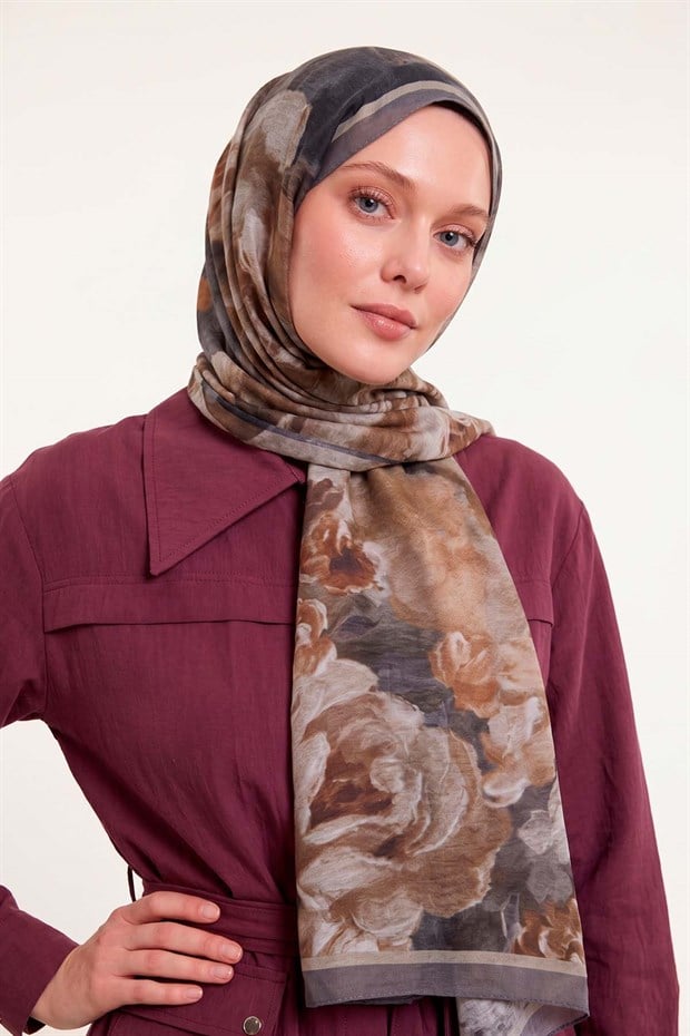 Gri Gül Desenli Tencel Şal