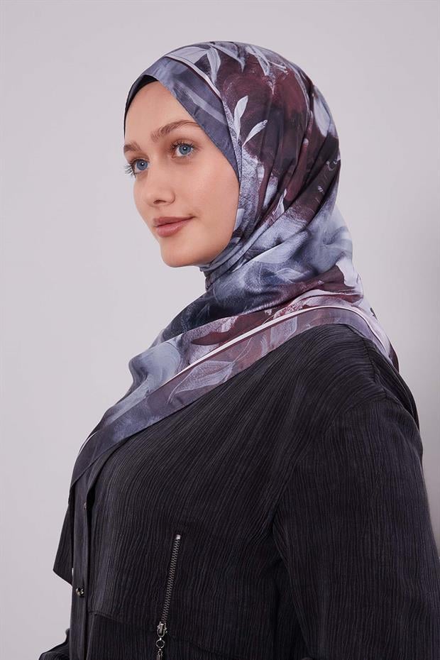 Gri Karışık Yaprak Desen Hint İpeği Şal
