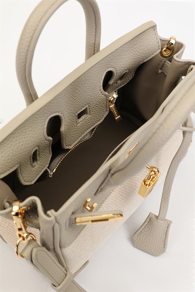 Gri Kilit Detay El Çantası