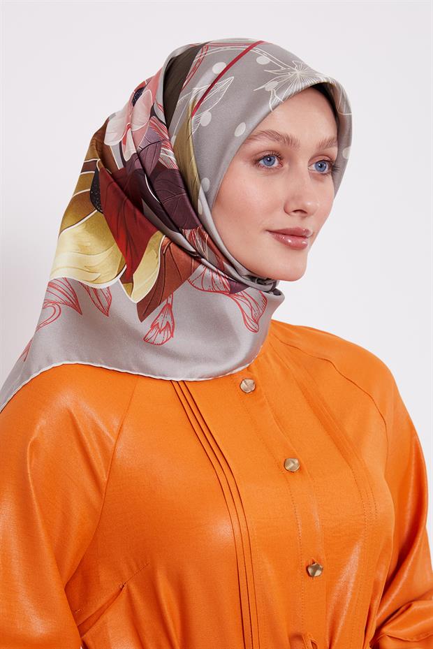 Gri Lotus Çiçek Desen Twill İpek Eşarp