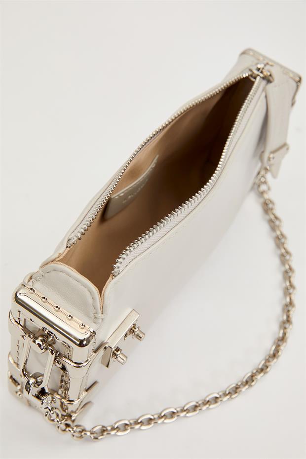 Gri Metal Köşeli Omuz Çantası