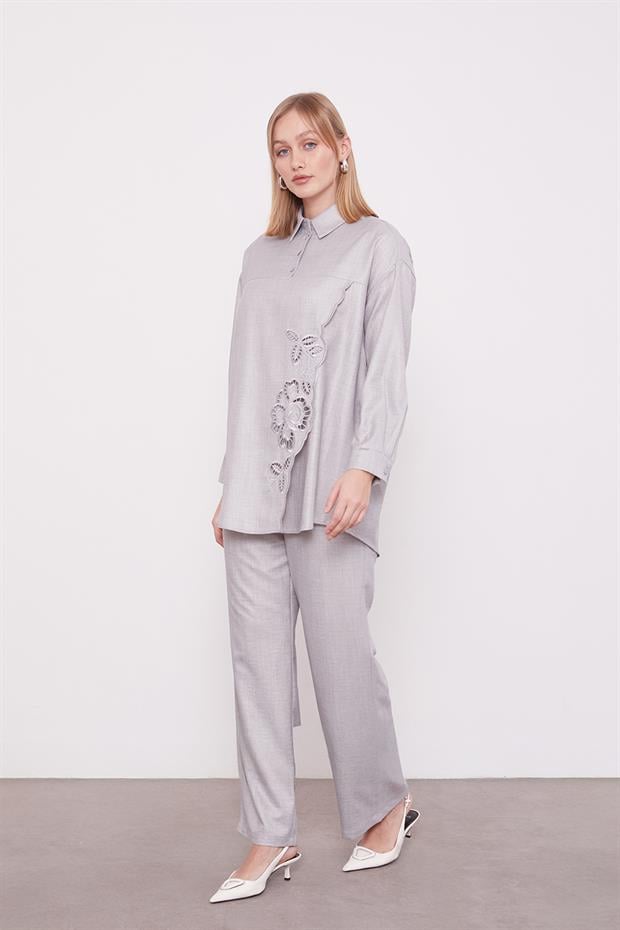 Gri Nakış Gül Detaylı Tunik Takım