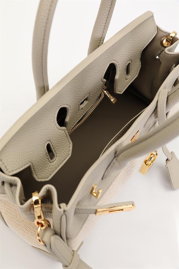 Gri Oval Kilit Detay El Çantası