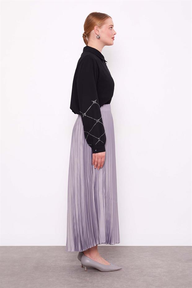 Gri Piliseli Saten Etek