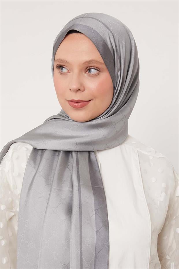 Gri Şerit Detay Monogram İpek Şal