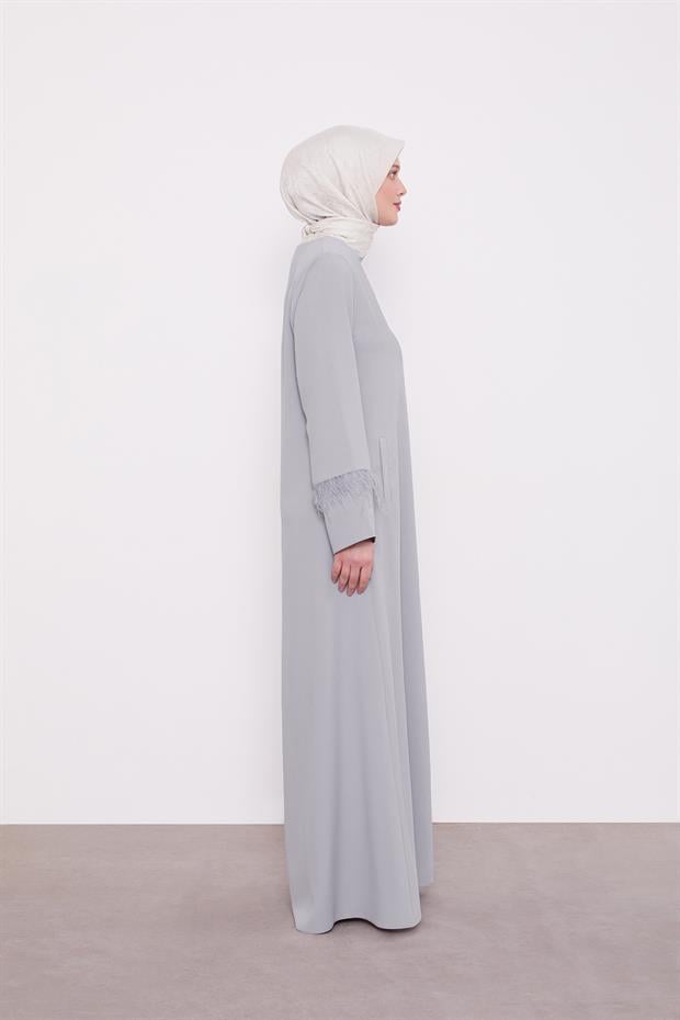 Gri Taş İşlemeli Tüy Detaylı Ferace