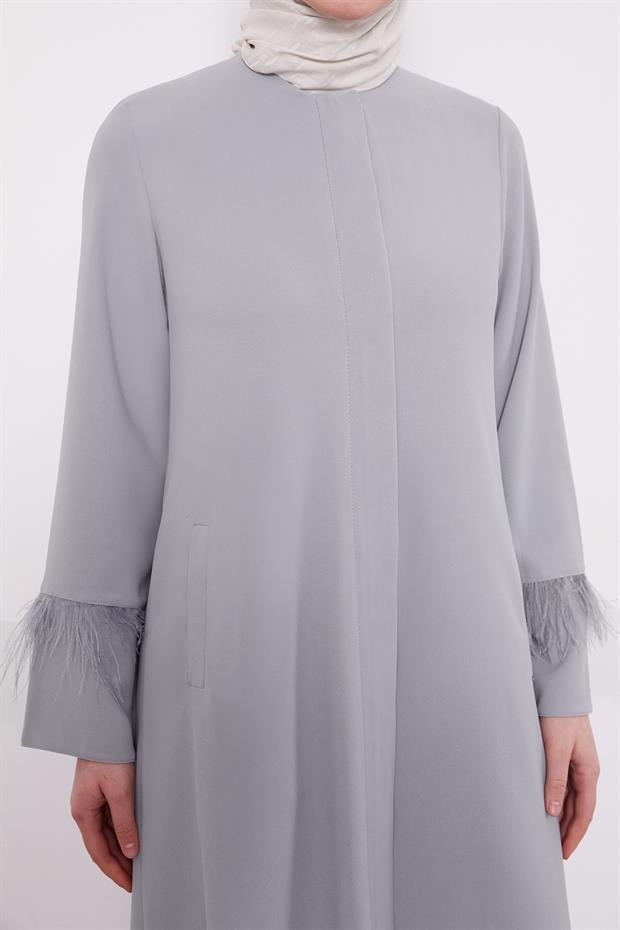 Gri Taş İşlemeli Tüy Detaylı Ferace