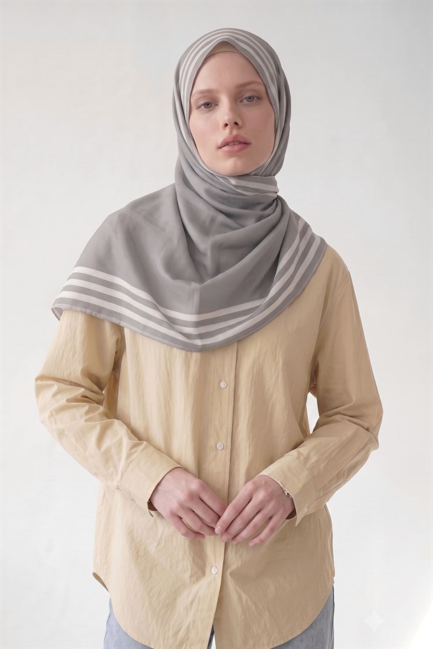 Gri Üç Çizgi Detaylı Twill İpek Eşarp