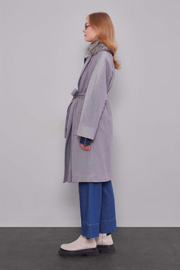 Gri Yakası Küklü Kuşaklı Kaşe Kaban