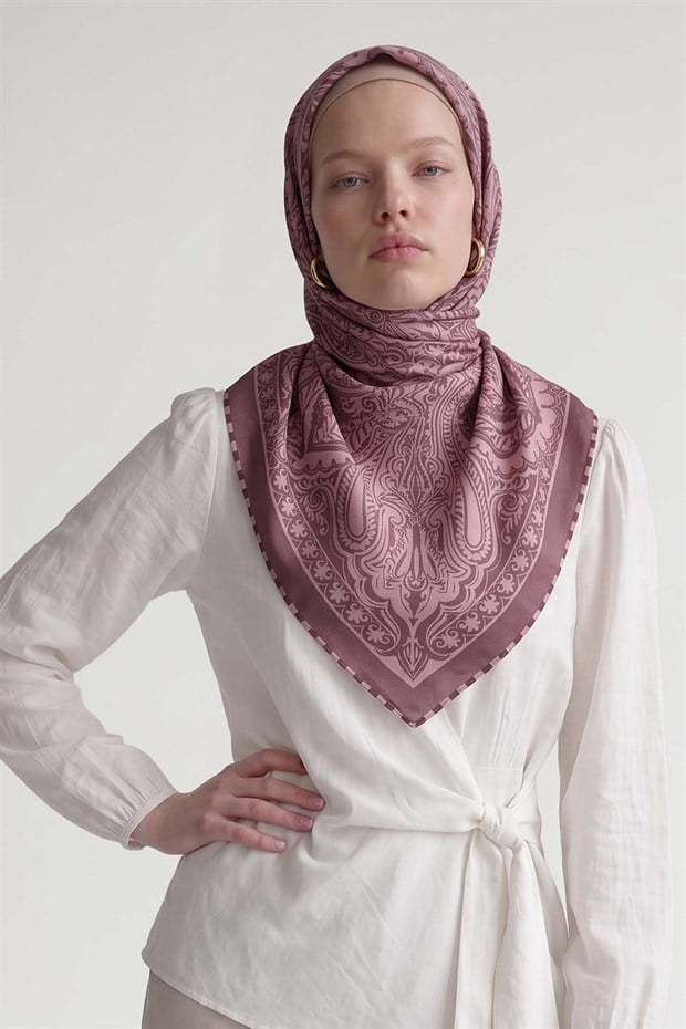 Gül Kurusu Etnik Desen Twill İpek Eşarp