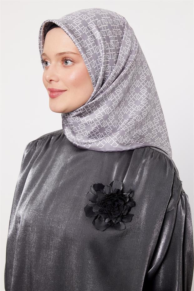 Gümüş Çizgili Sarmal Desen Twill İpek Eşarp