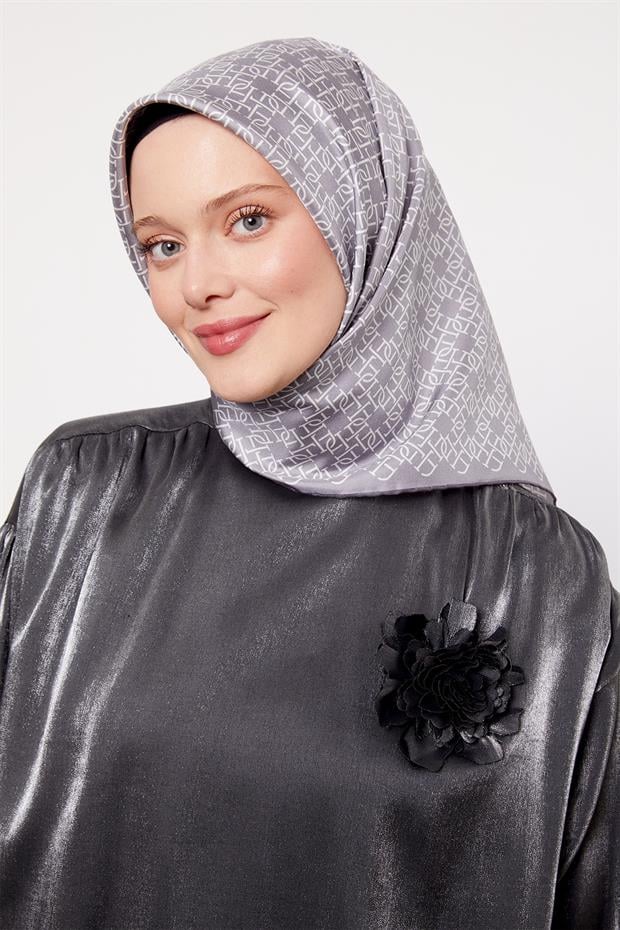 Gümüş Çizgili Sarmal Desen Twill İpek Eşarp