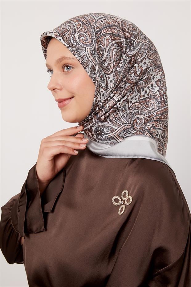 Gümüş Etnik Desen Twill İpek Eşarp