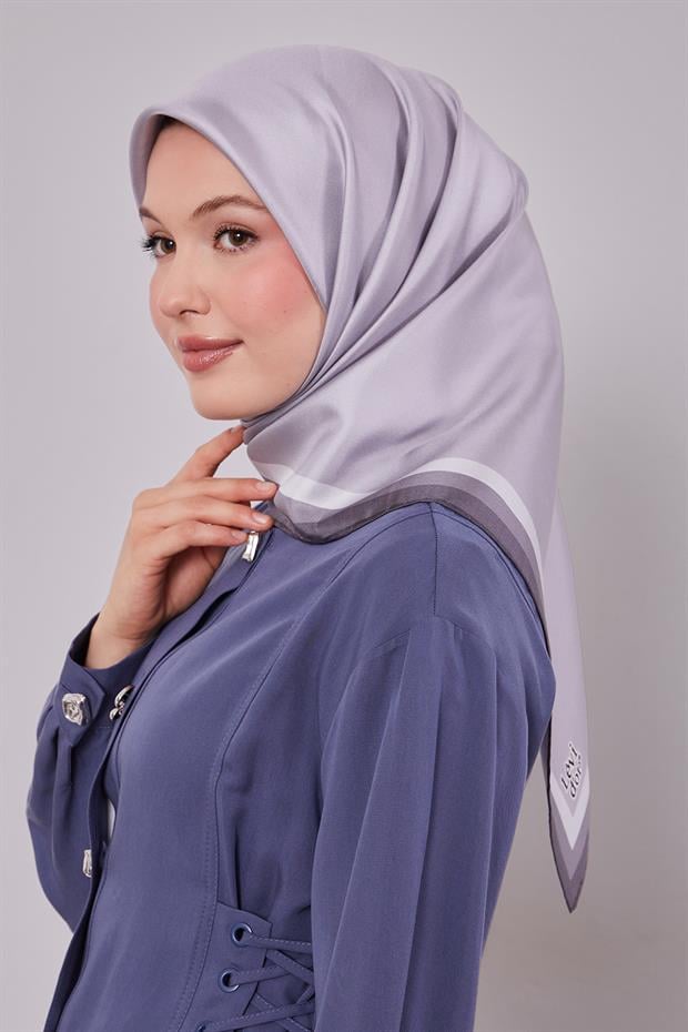 Gümüş Kenar Bordürlü Twill İpek Eşarp