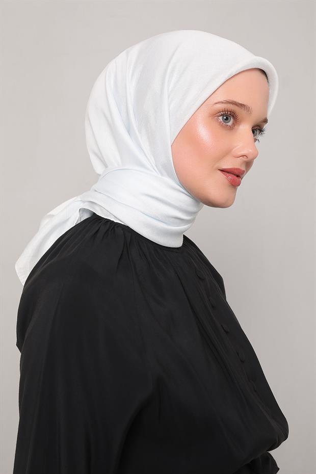 Gümüş Pırıltı Eşarp