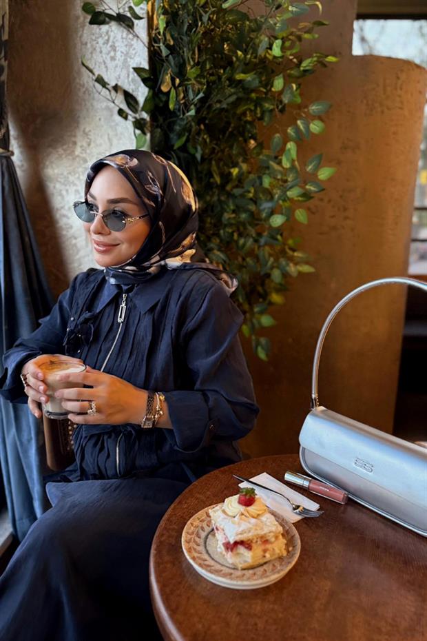 Gümüş Uzun Askılı Omuz Çantası