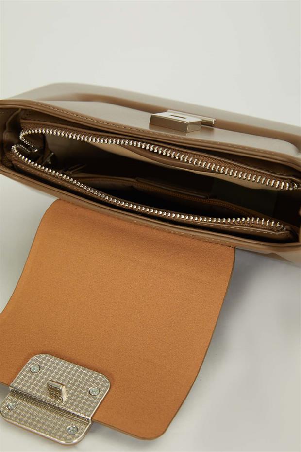 Haki Büyük Tokalı Baget Çanta