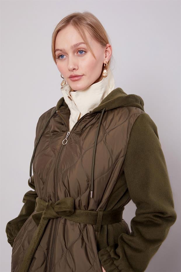 Haki Kaşe Detaylı Kapitone Mont