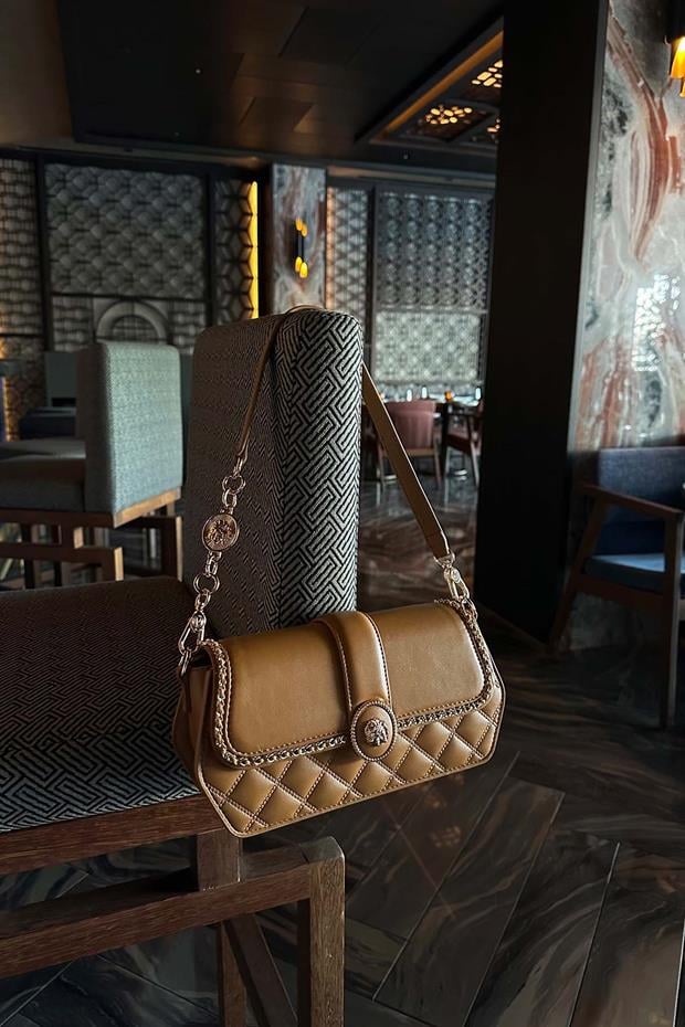 Haki Yuvarlak Toka Detay Omuz Çantası