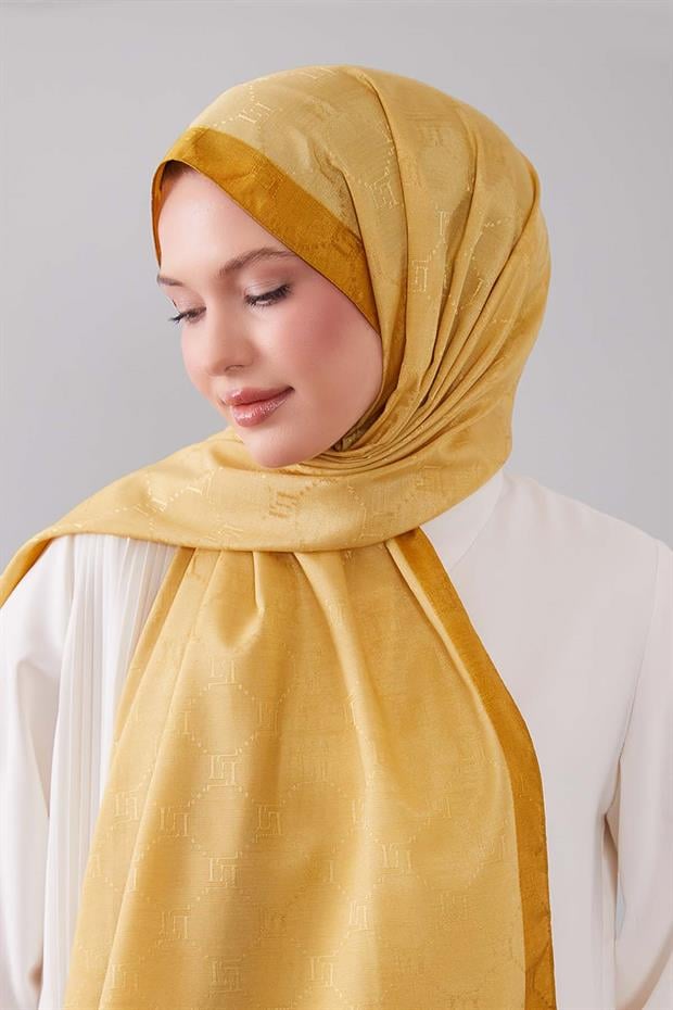 Hardal Petek İşlemeli Monogram Şal