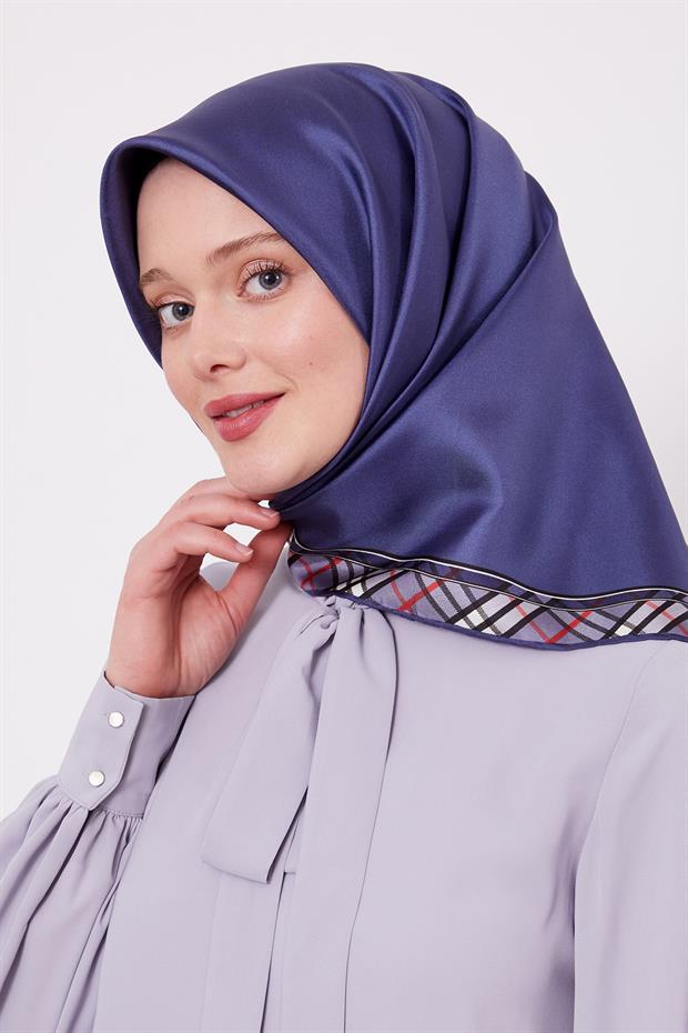 İndigo Ekose Kenar Twill İpek Eşarp