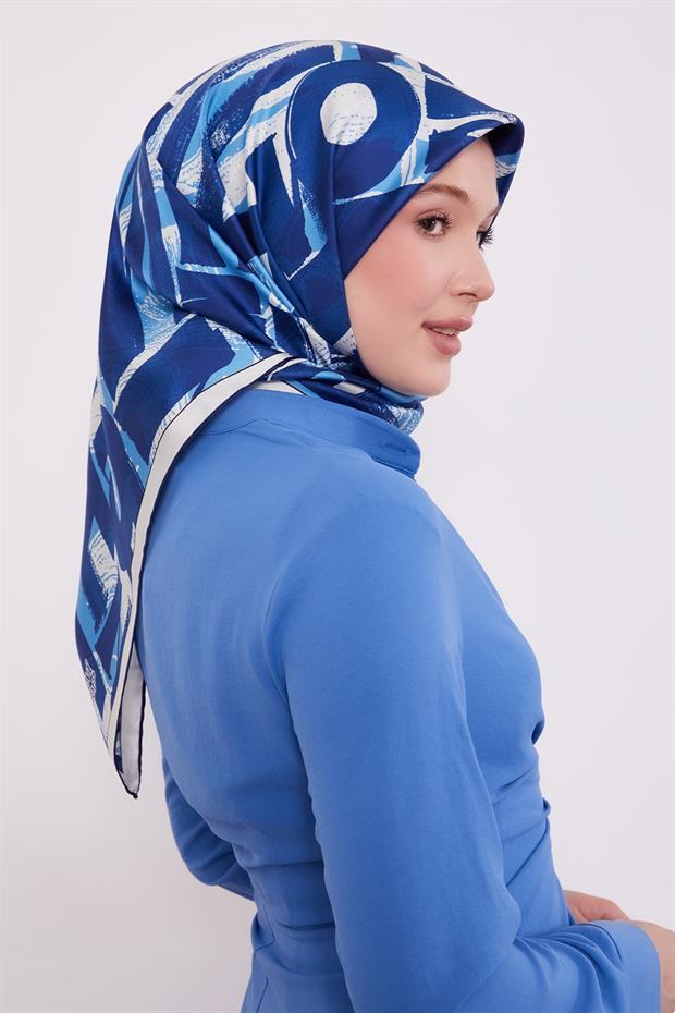 İndigo Harf Baskılı Twill İpek Eşarp