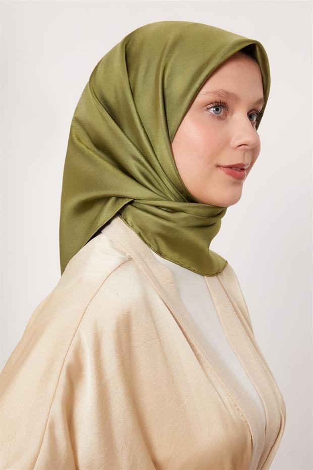 Koyu Yeşil Çift Taraflı Twill İpek Eşarp