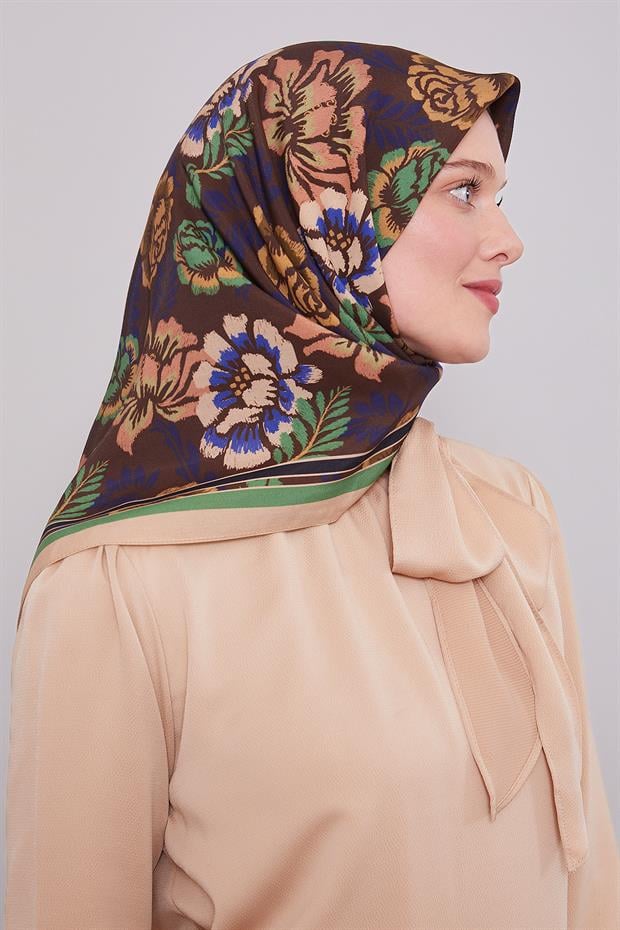 Koyu Bej Gül Desen Aura Eşarp